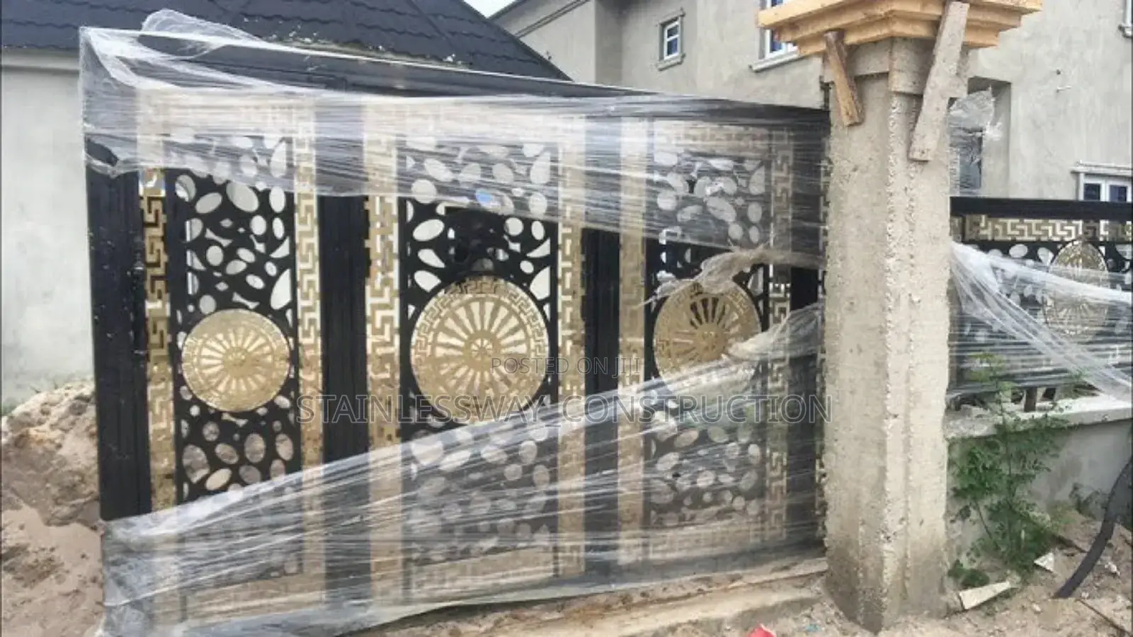 Intricate Cuts Laser Gate