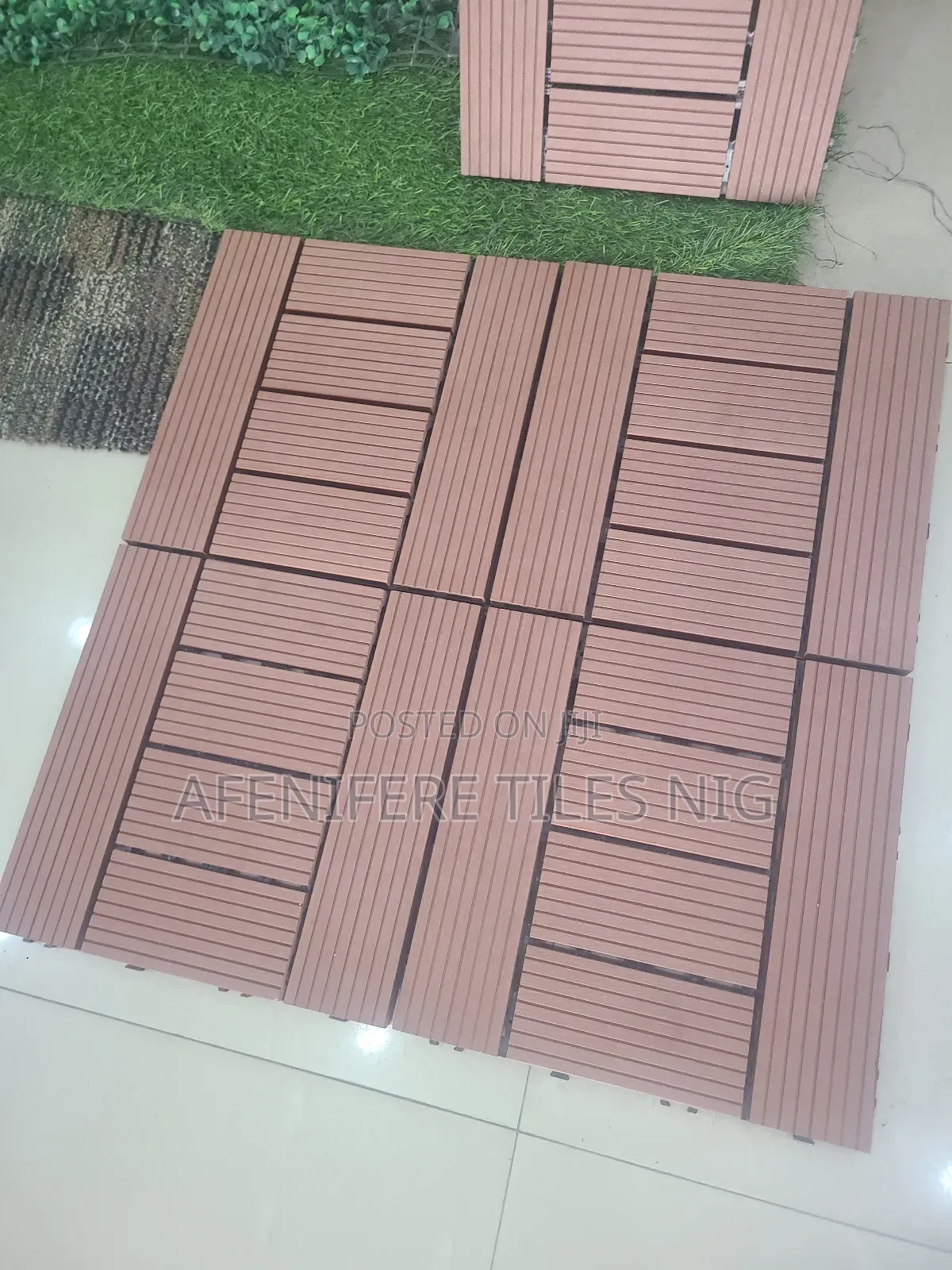 Luxury Square Floor Deck