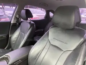 Hyundai Grandeur 2015 Gray