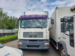 MAN 184F Cover Body Truck