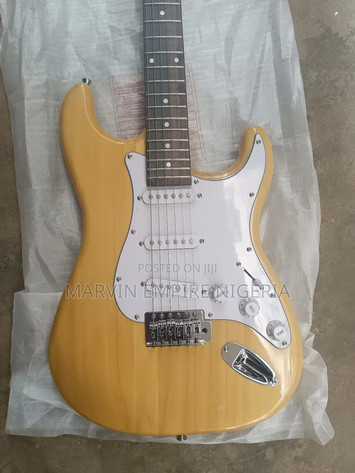Professional Stratocaster Electric Lead Guitar Thunderstorm