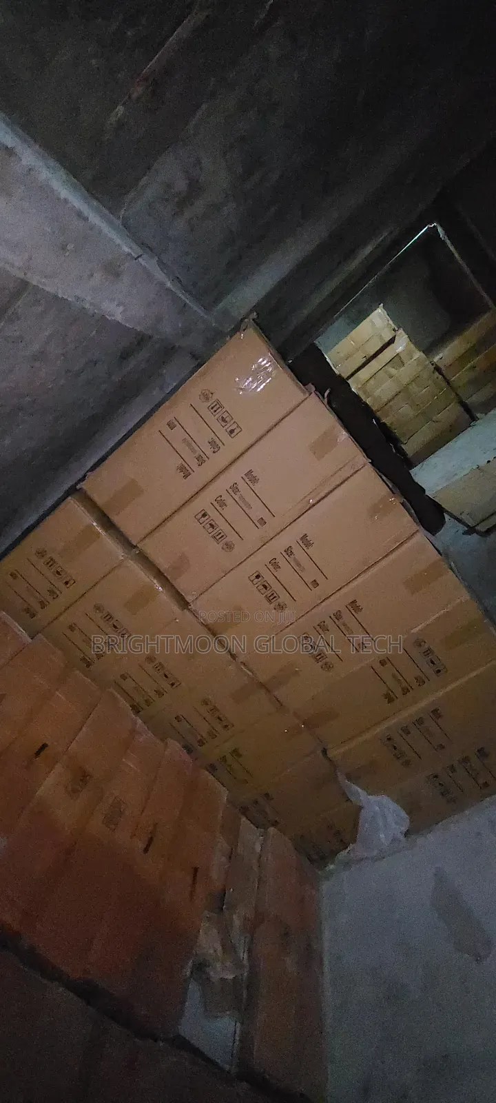 1000 × 700 × 300 Enclosure Box