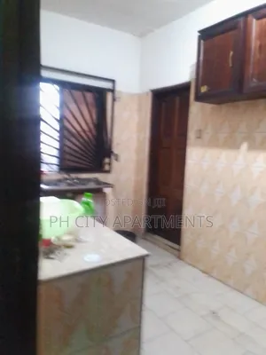 3bdrm Block of Flats in Mopol 19, Port-Harcourt for rent
