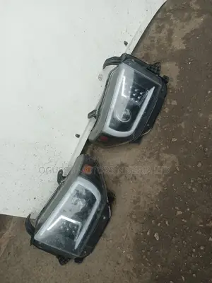 Headlamp Tundra 2022 With LED Light