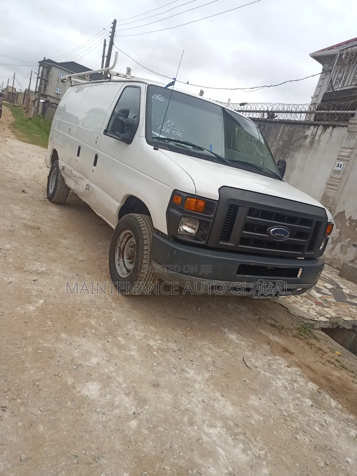 Ford Econoline 2010 White