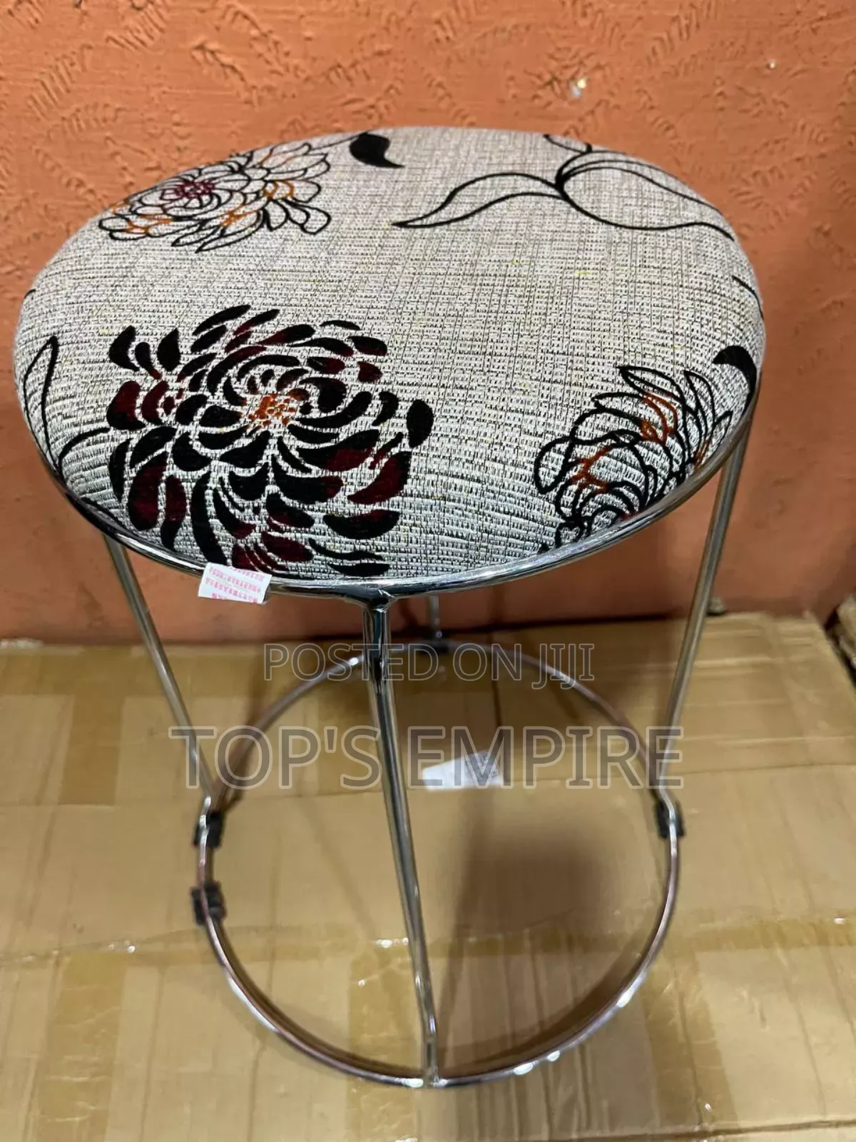 Thickened Wrought Iron Reinforced Round Master Stool