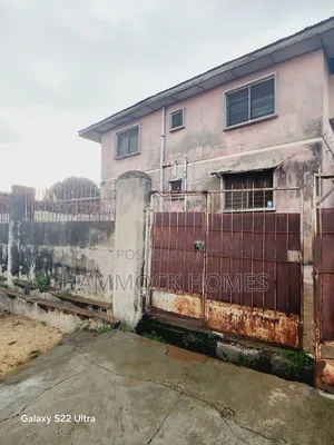 Photo - 4 Flats Suitable for 20-Rooms Hostel at Orogun, Ui, Ibadan.