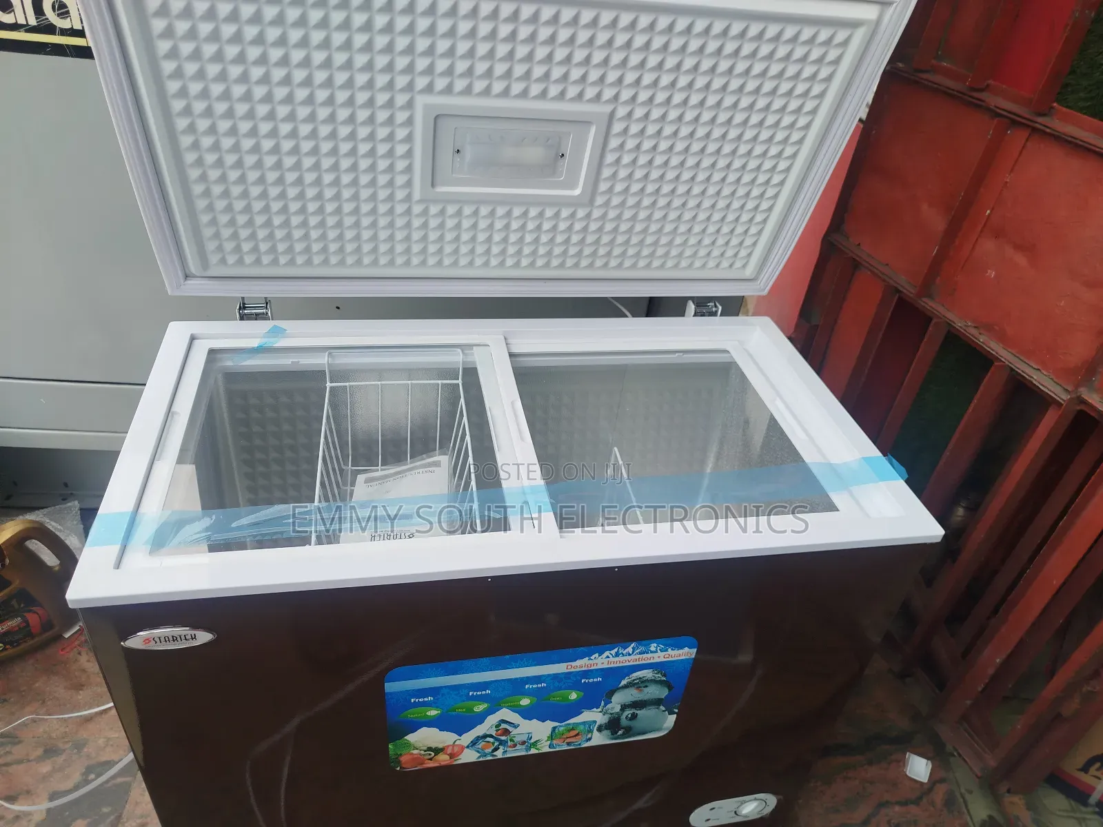 Startek Class Chest Deep Freezer Low Voltage 298 Litres