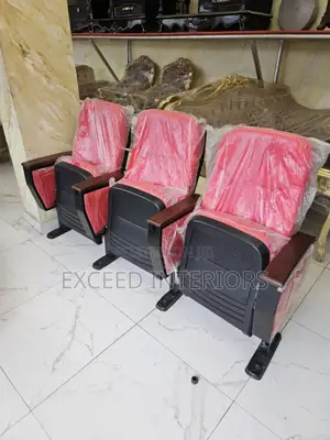 Unique Quaquality Auditorium Chair