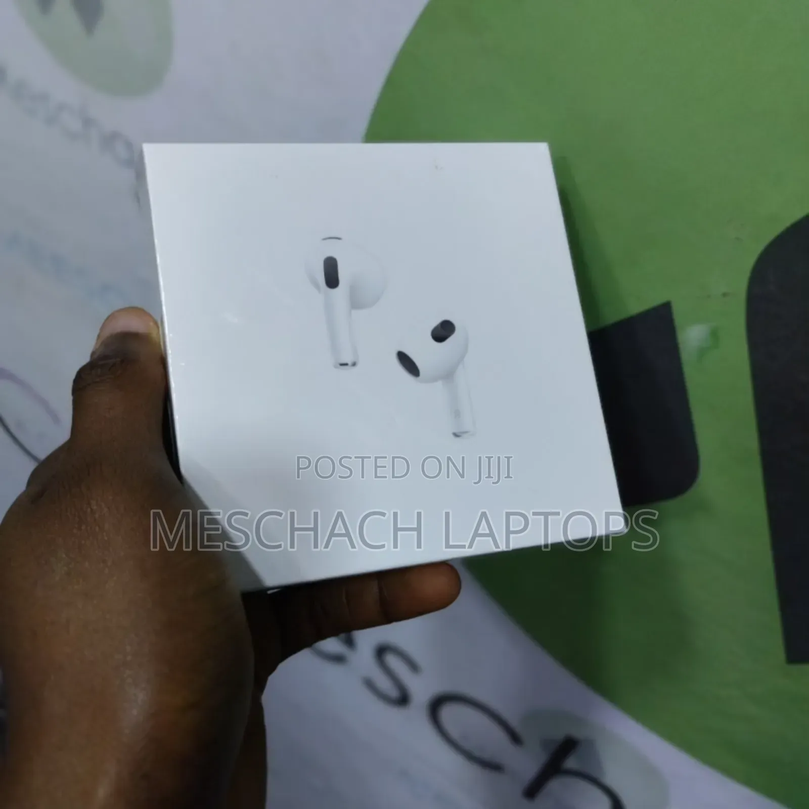 Airpods With Magsafe Charging Case