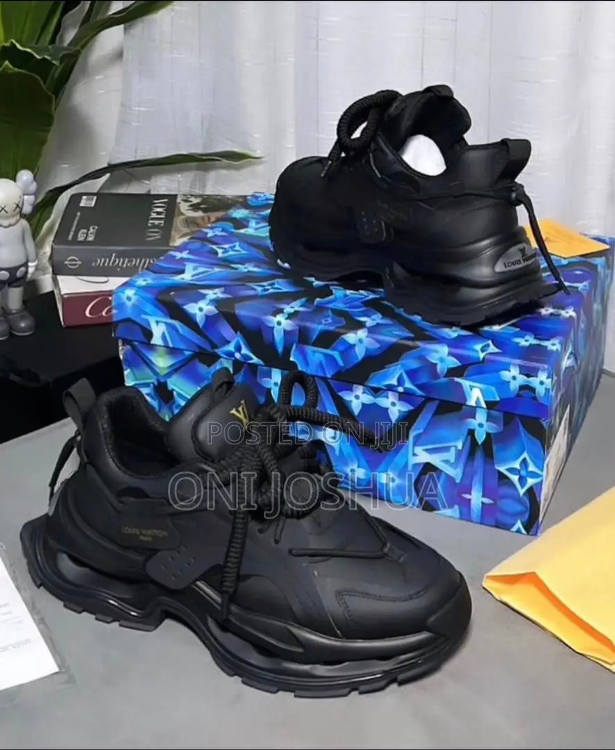 Louis Vuitton Sneakers