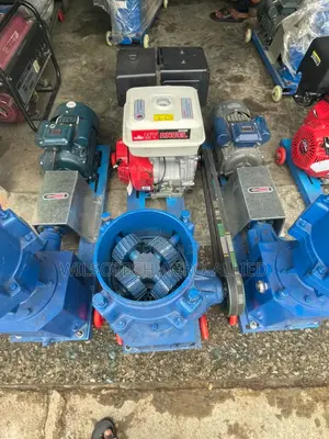 Latest 4 Roller Gasoline Powered Pelletizer 4 All Livestocks