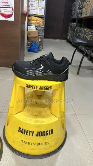 Light Milos S1p Wide-fitting Metal-free Safety Jogger Boots