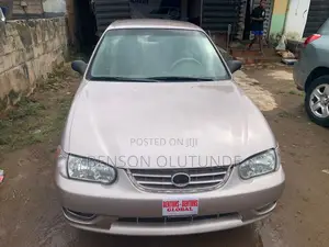 Toyota Corolla Sedan 1998 Gold