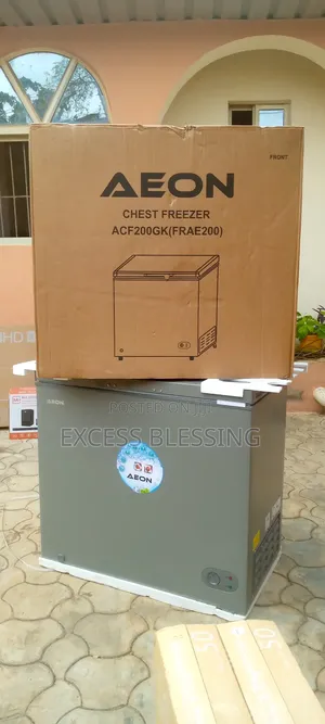 Original Aeon Chest Freezer+ Lock And Key-acf200gk