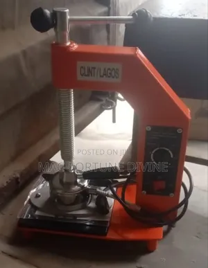 High Quality Tyre Patching Machine