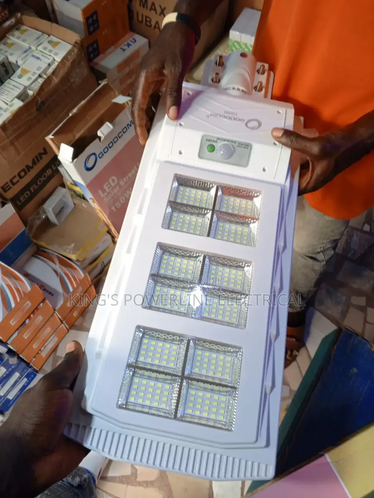 150 Watts Akt Solar Security Light