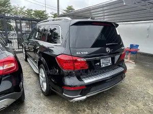 Mercedes-Benz GL-Class GL550 4MATIC 4dr SUV AWD (4.7L 8cyl Turbo 7A)