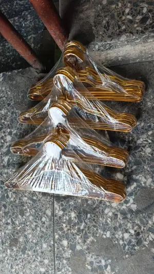 Aluminum Gold Hangers Light Weight