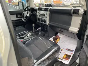 Toyota FJ Cruiser 2006 Silver