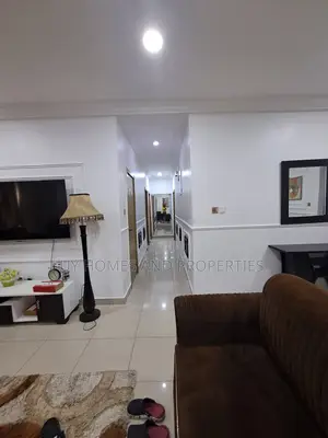 Furnished 3bdrm Block of Flats in Rivtaf Golf Estate, Port-Harcourt