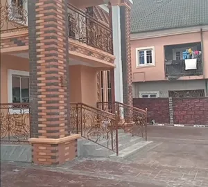 9bdrm Duplex in Ikenegbu Extension , for sale