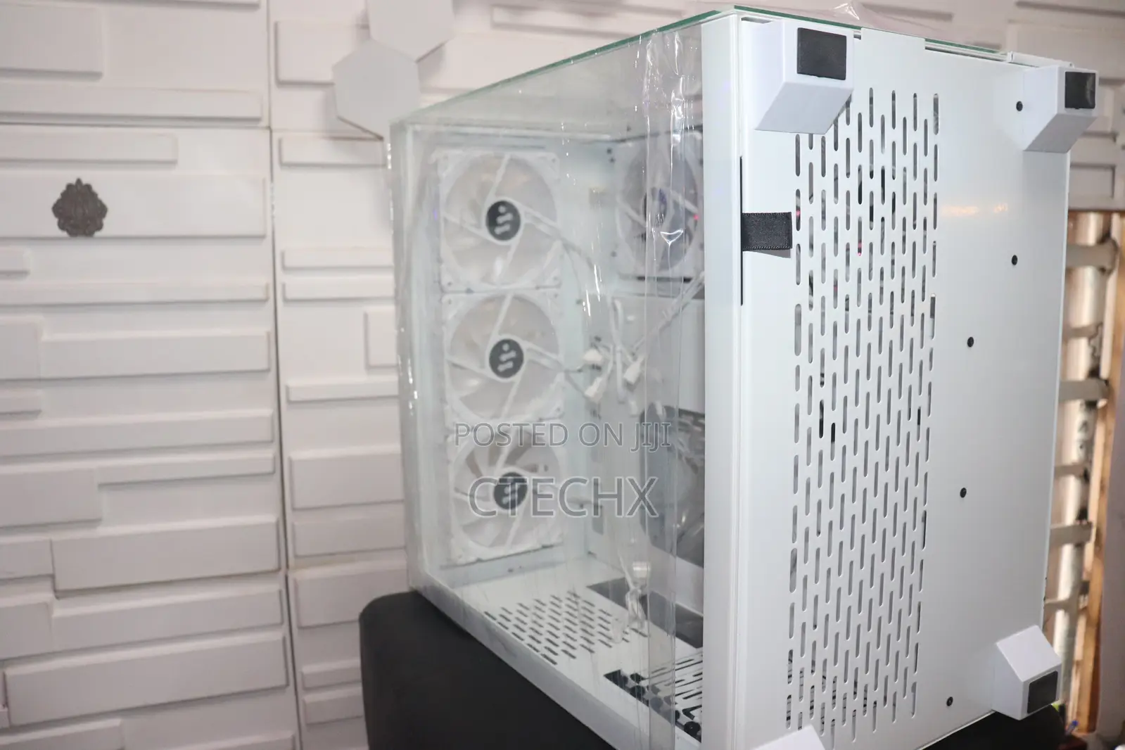 Snow White Computer Gaming Case With 6 RGB Fans