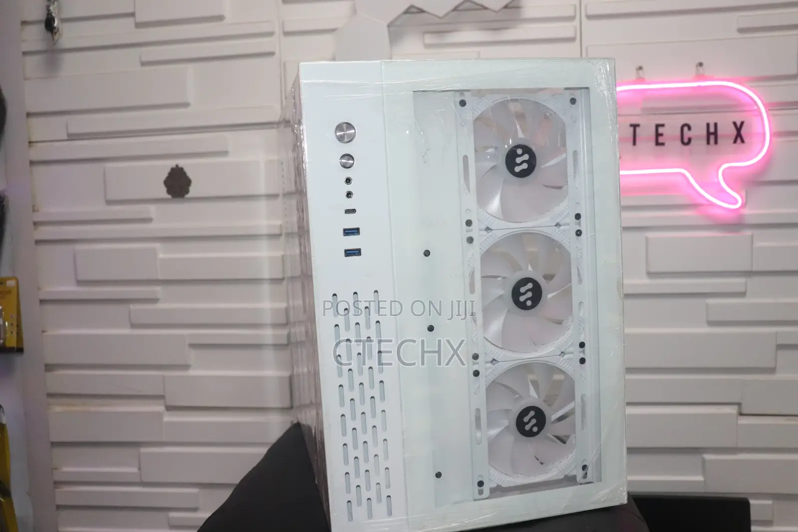 Snow White Computer Gaming Case With 6 RGB Fans