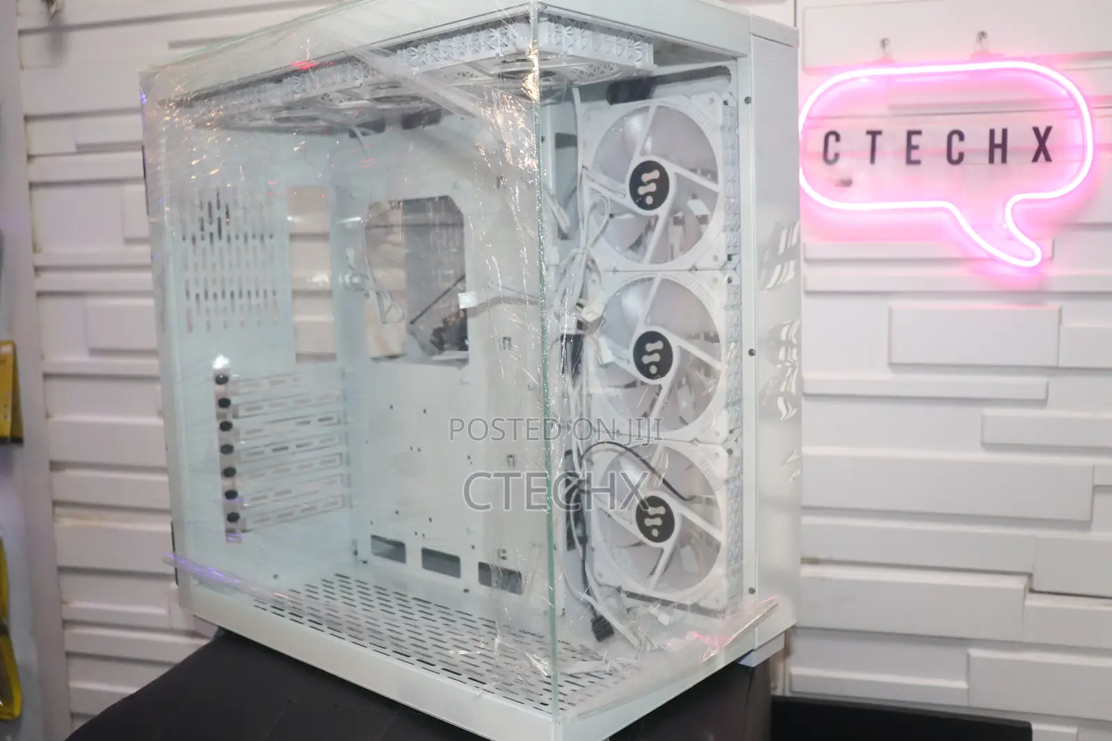 Snow White Computer Gaming Case With 6 RGB Fans