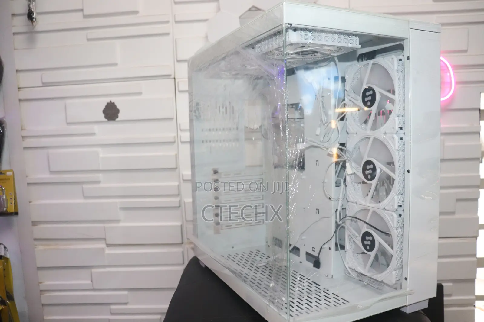 Snow White Computer Gaming Case With 6 RGB Fans