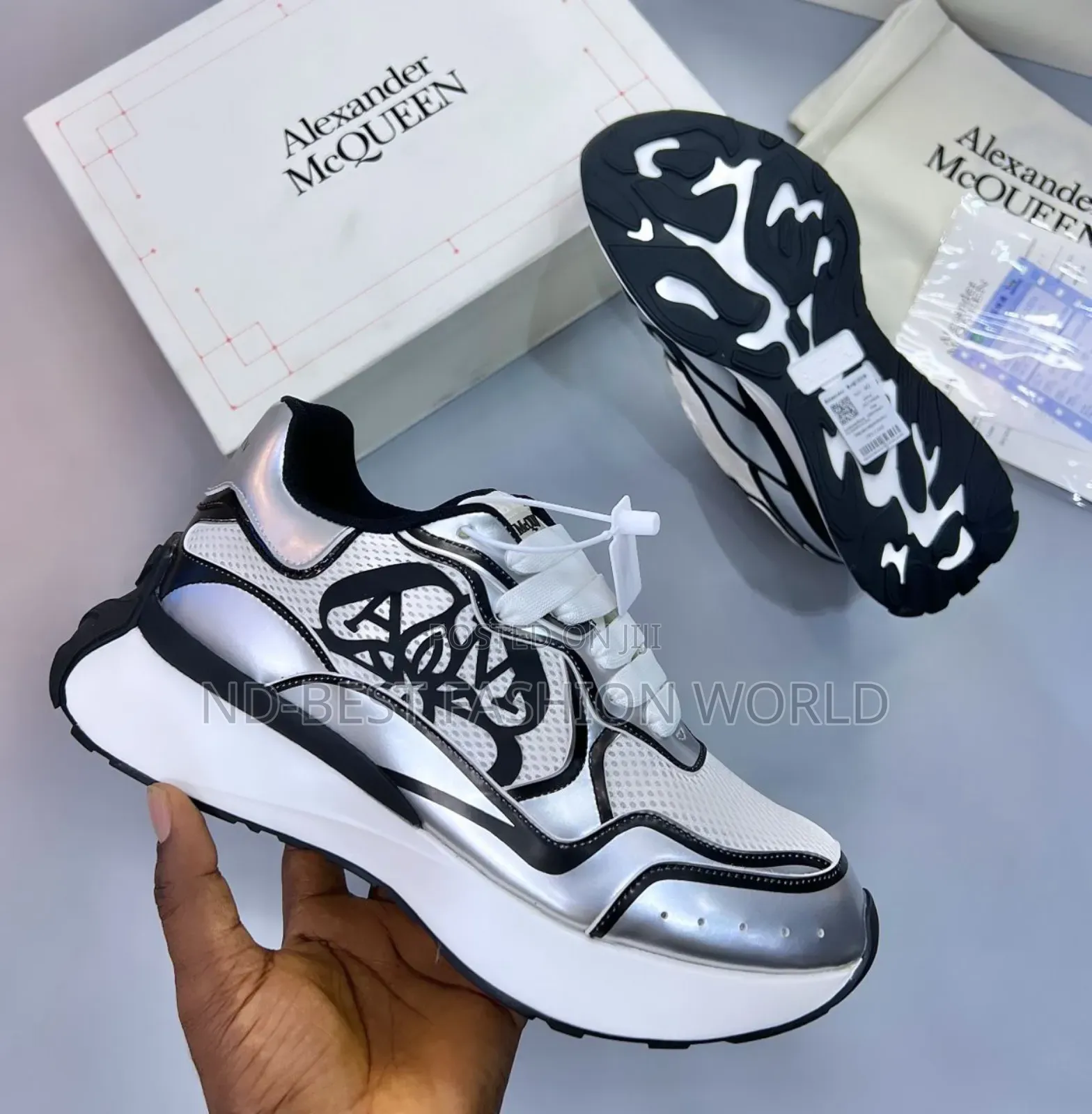 Pure Quality Sneakers