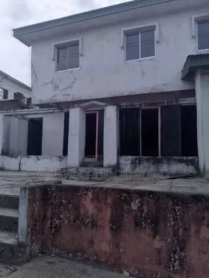 4bdrm Duplex in Ikpa Rd, Uyo for sale