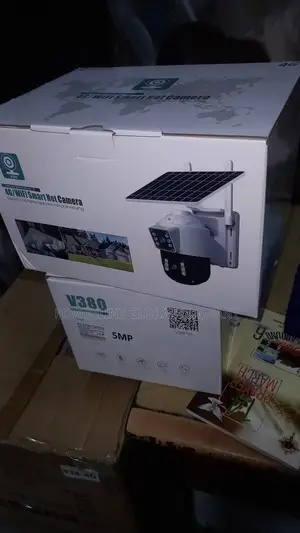 Solar CCTV Camera for Homes/ Hotels/ Companies/ Factories