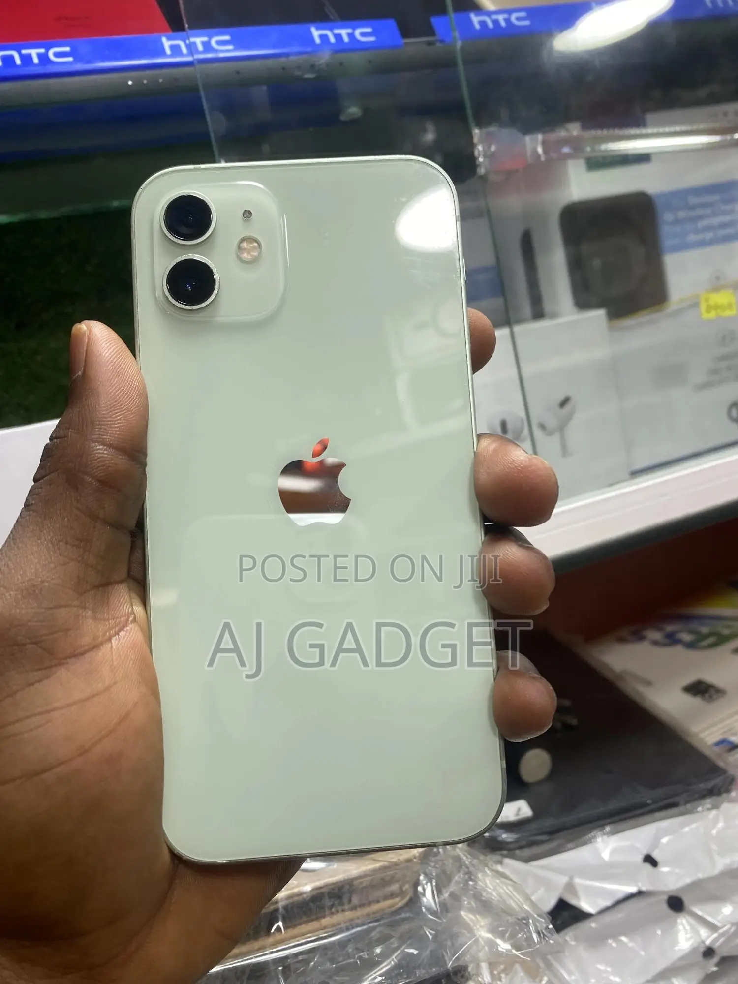 Apple iPhone 12 64 GB White