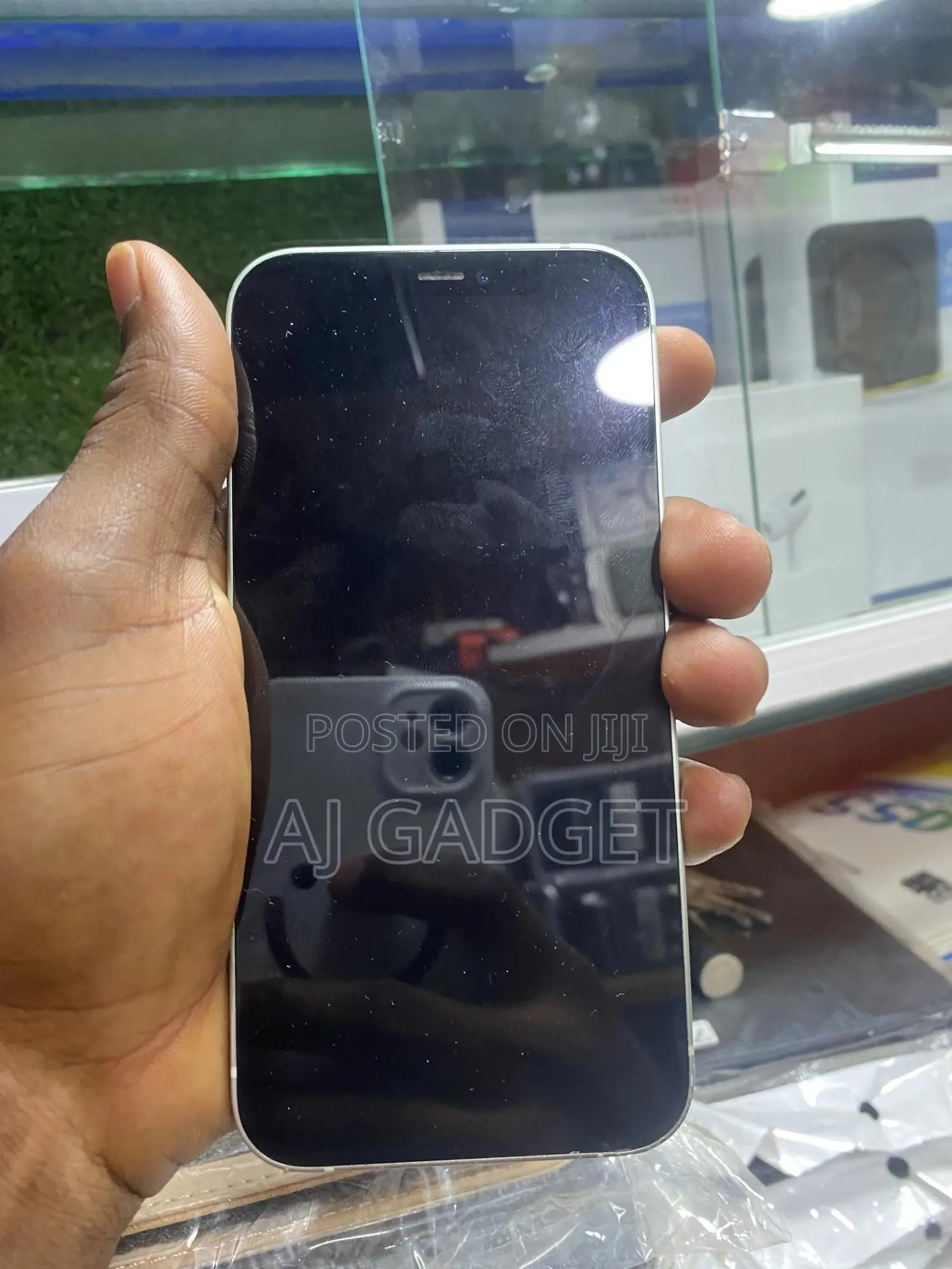 Apple iPhone 12 64 GB White