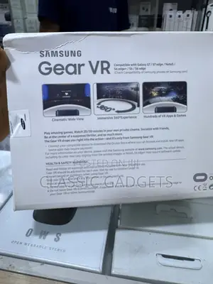 Samsung Gear Vr Virtual Reality Headset With Controller