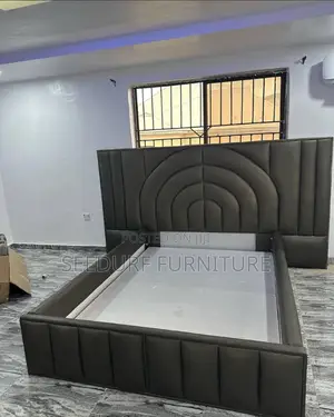 A Perfect Made Paddled Bed