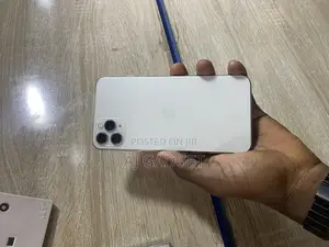 Apple iPhone 11 Pro Max 64 GB White