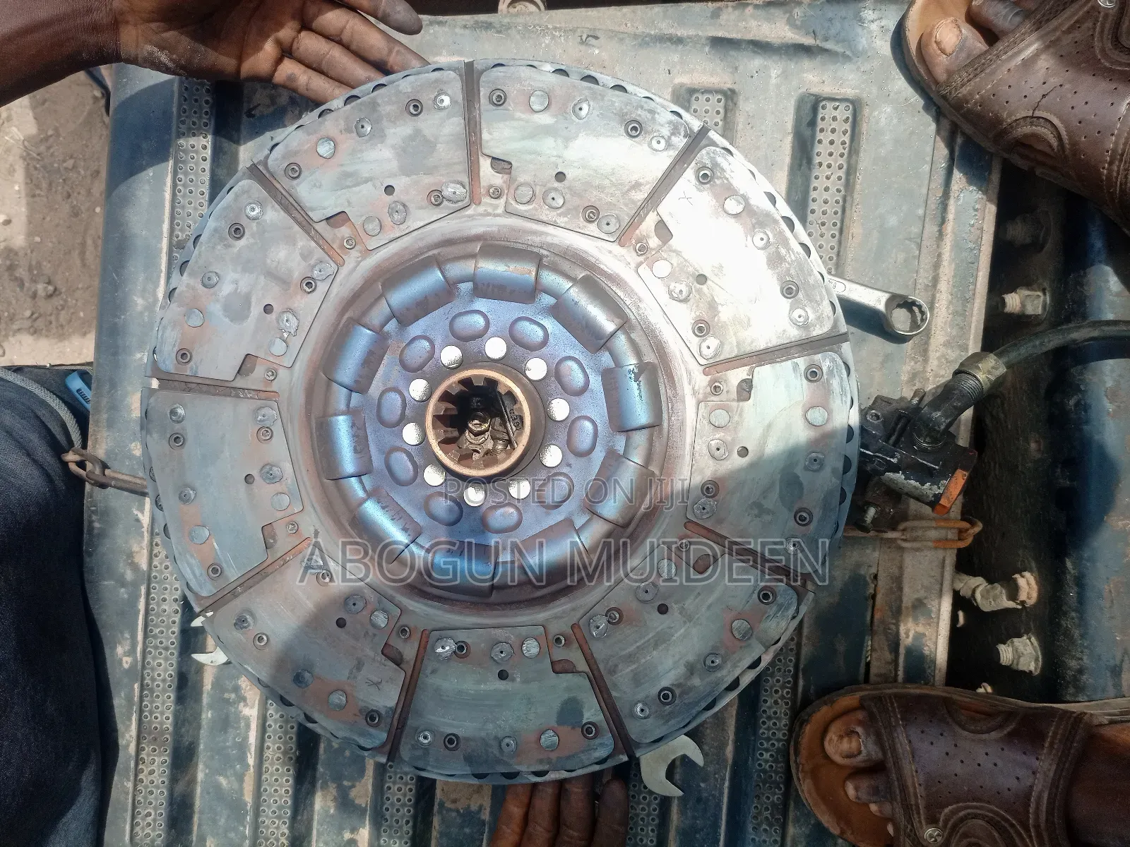 Truck Mechanical Engineer and All Types of Repairs.