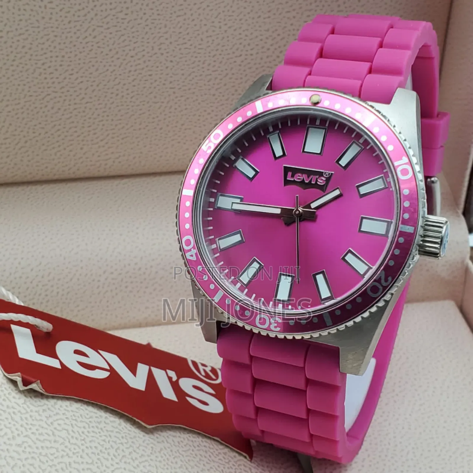 Levis Unisex Silicone Strap Watch