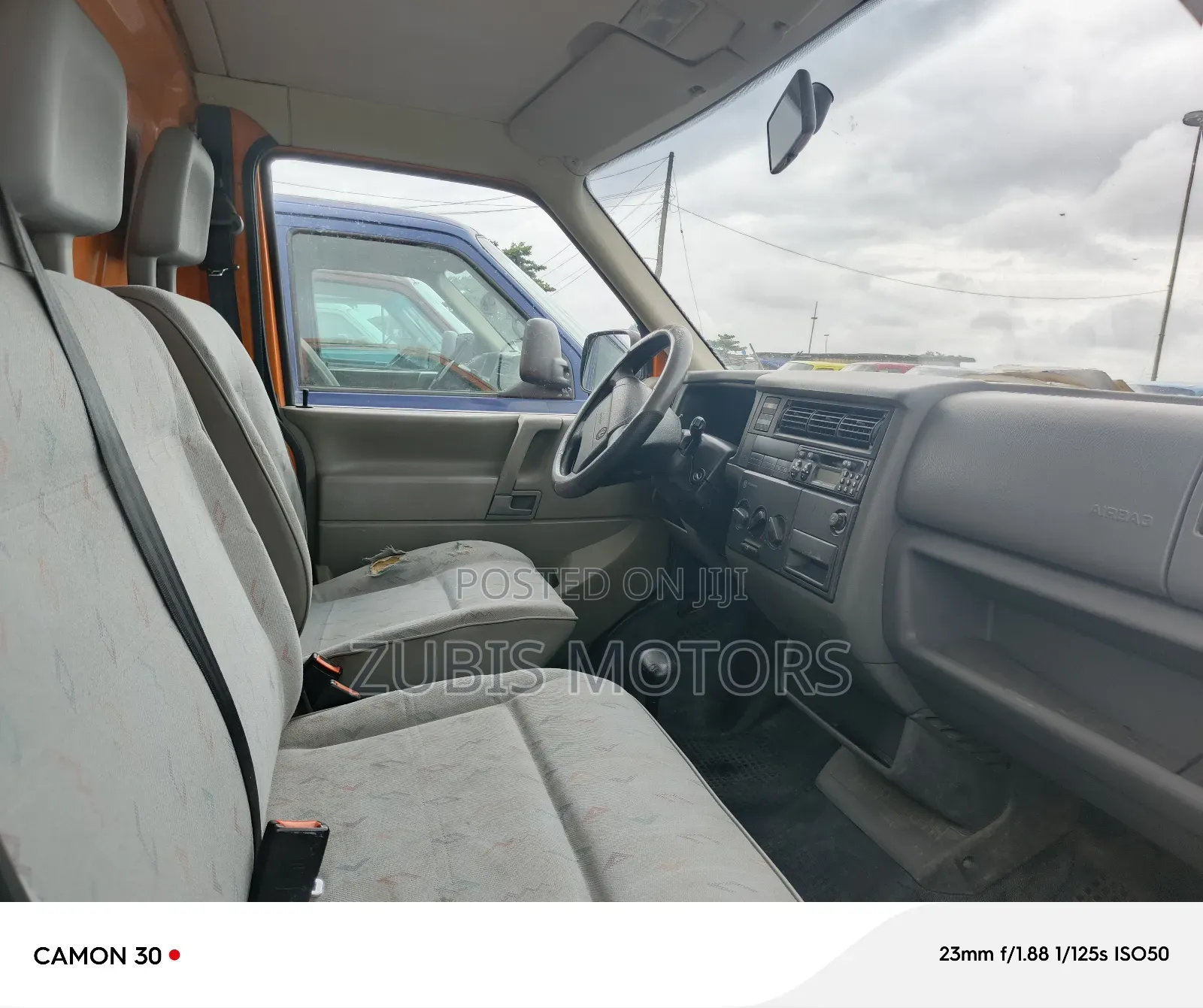 Volkswagen Transporter 2000 Orange
