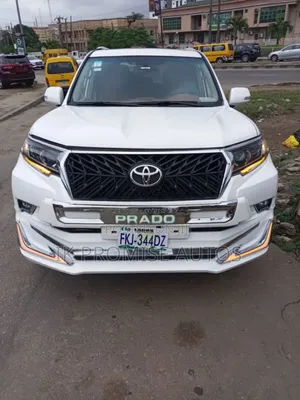 Photo - Toyota Land Cruiser Prado 2022 White