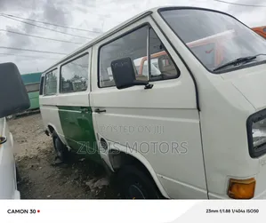 Volkswagen Transporter 2000 White