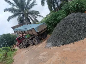 Black Quality Chippings