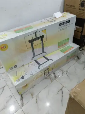 Lockable Wheels Tv Trolley Moveable Hanger