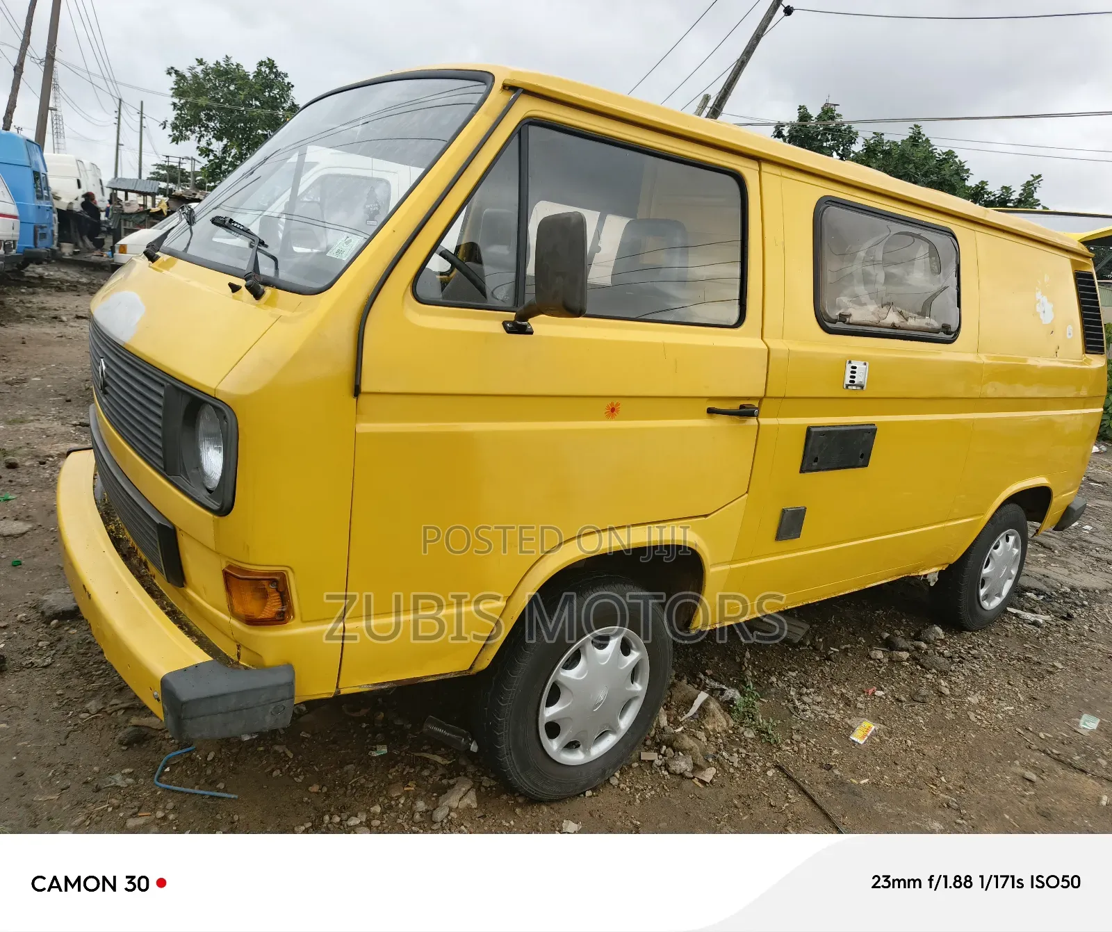 Volkswagen Transporter 2000 Yellow
