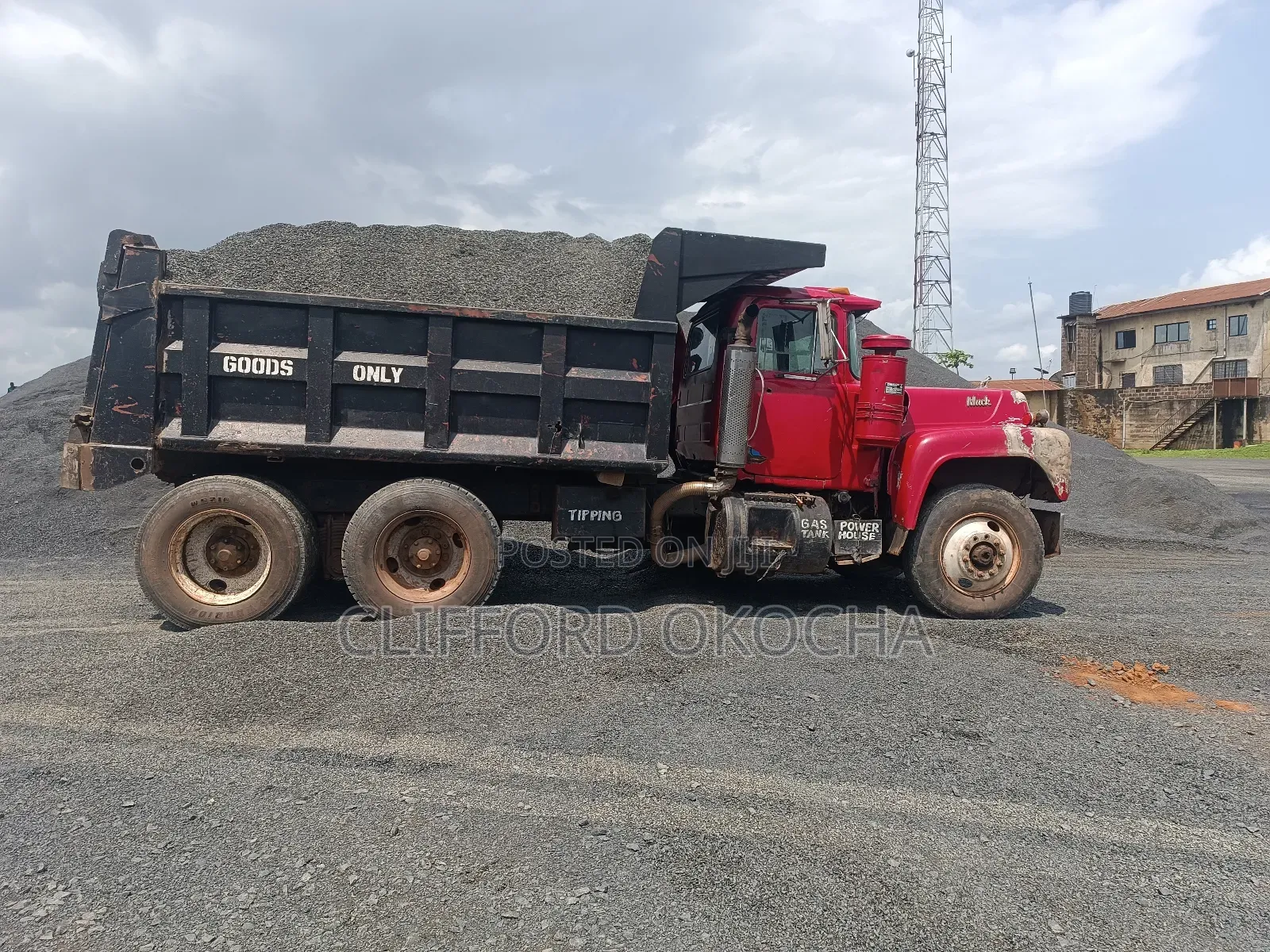 Black Iron Chippings Granite
