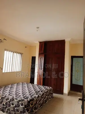3bdrm Block of Flats in Zone 7 / Wuse for rent
