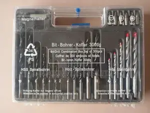 Drill Bits/Wallplug Set (300 Pieces)
