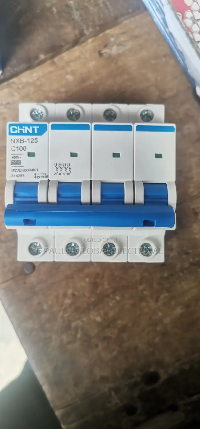 4pole Breaker